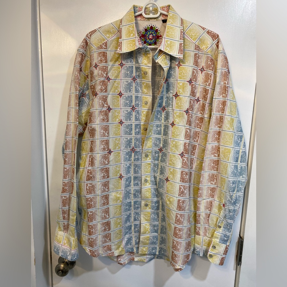 Robert graham multi color bandana print button down. Mens size XL